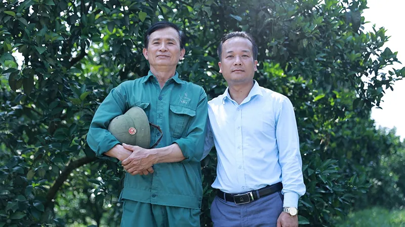 Thăm khách hàng trồng cam giòn tại Hà Tĩnh